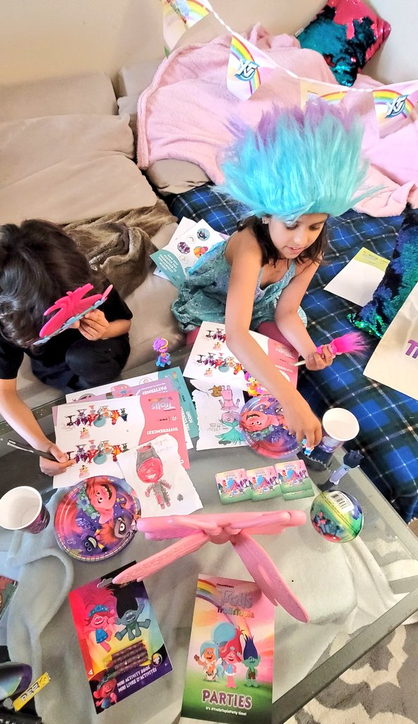 YashYanthi's tweet photo. The kids celebrated the new series  #TrollsTopiaOnYTV by hosting a zoom #TrollsTopiaParty. Kept them quiet and that's a win.  #giftedexperience @CorusPR https://t.co/LuTCIB9nvP