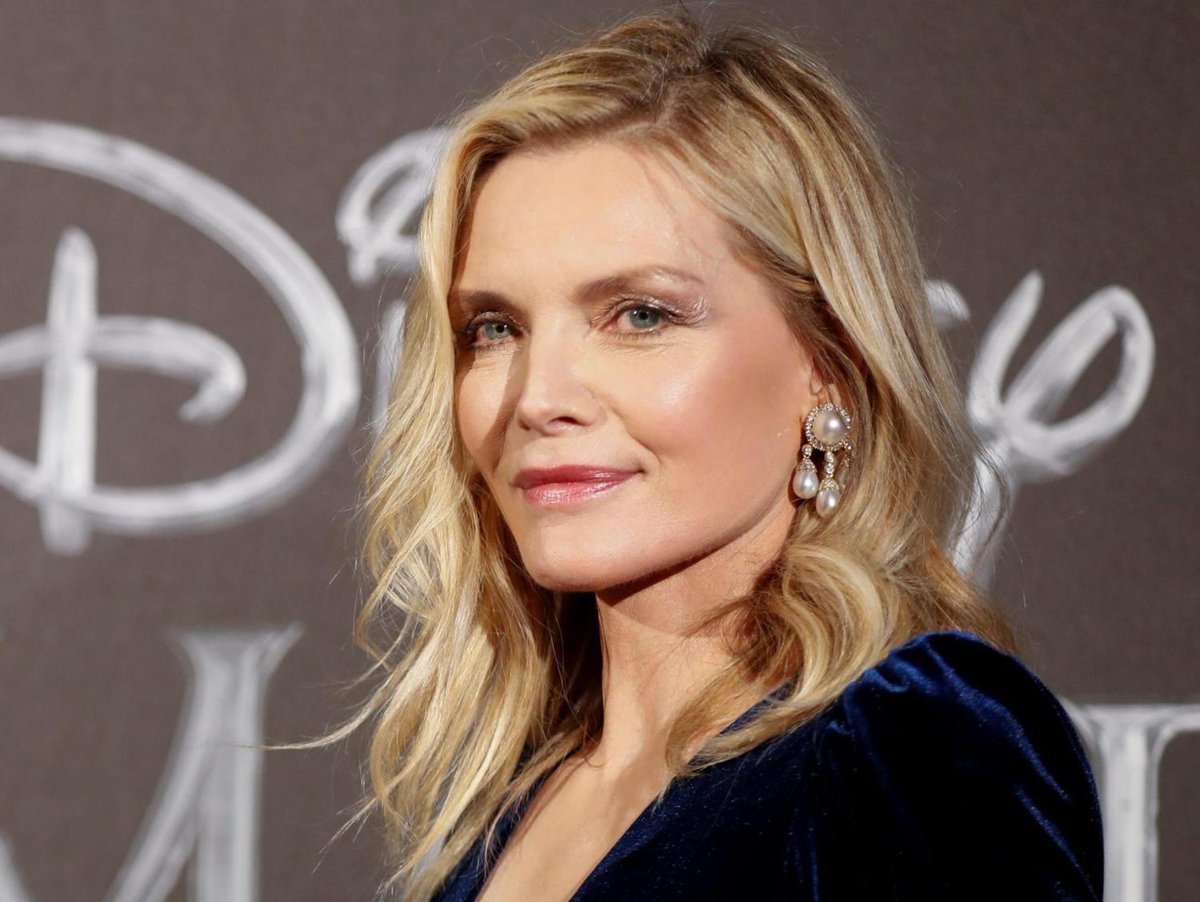 Michelle Pfeiffer on 'French Exit,' failure and her viral Catwoman stunt