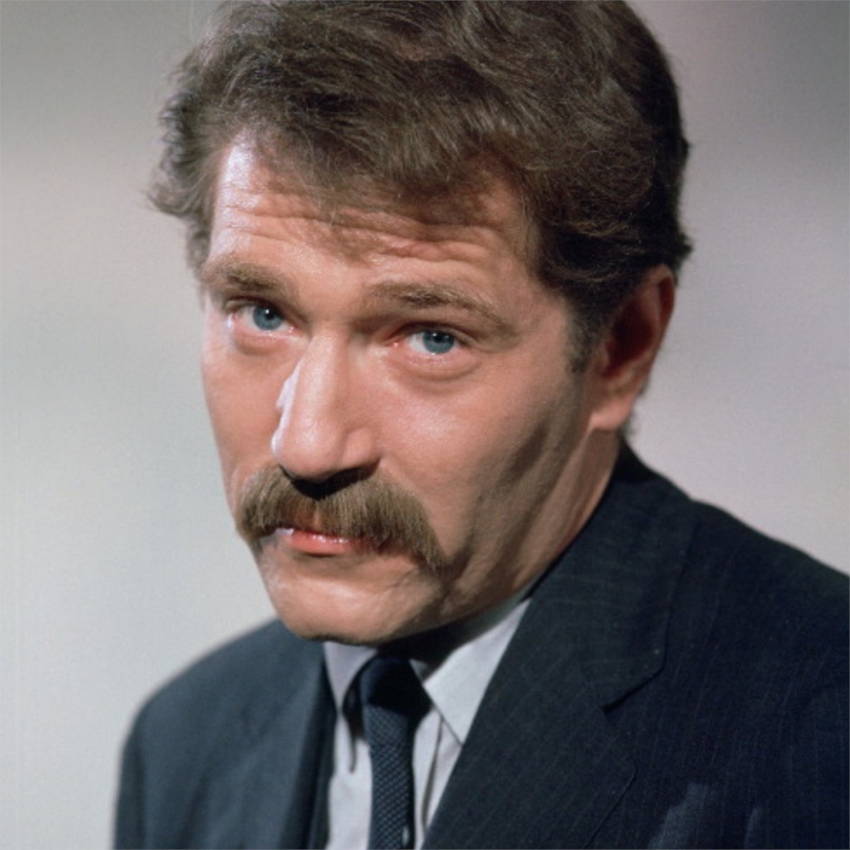 mediafunhouse's tweet photo. Tonight on Media Funhouse, part 1 of my tribute to George Segal, focusing on his starring roles from 1965 to '70. Segal exhibited a mixture of charm and low-key urban neurosis, esp. in films from '65 to '75. Click link late Sat at 1:00a.m. EST. #cultmovies https://t.co/v6remJN1Zm https://t.co/0ZLmqytvmu