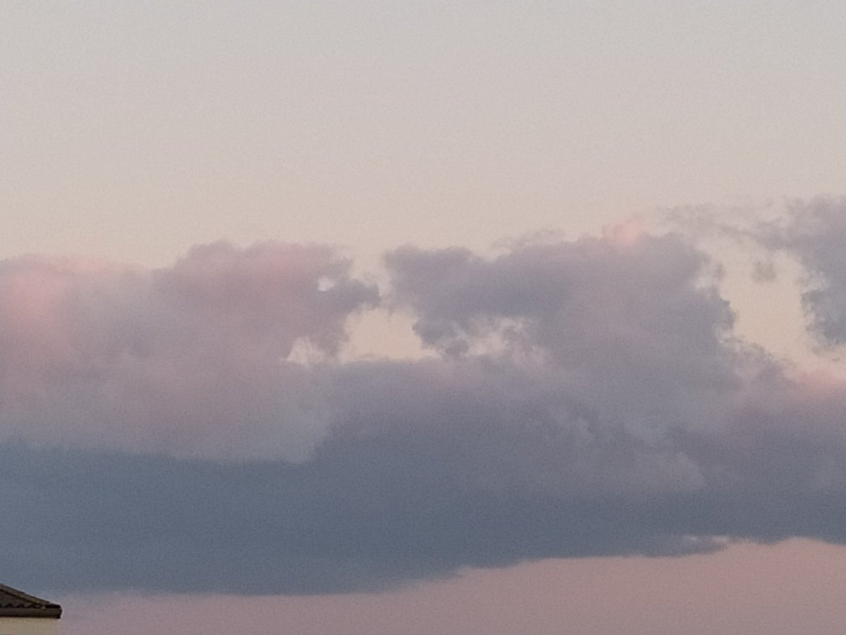 Mokna On Twitter Fratzen Am Abendhimmel Himmel Wolken Rosa Https T Co 8xzzdlugds Twitter