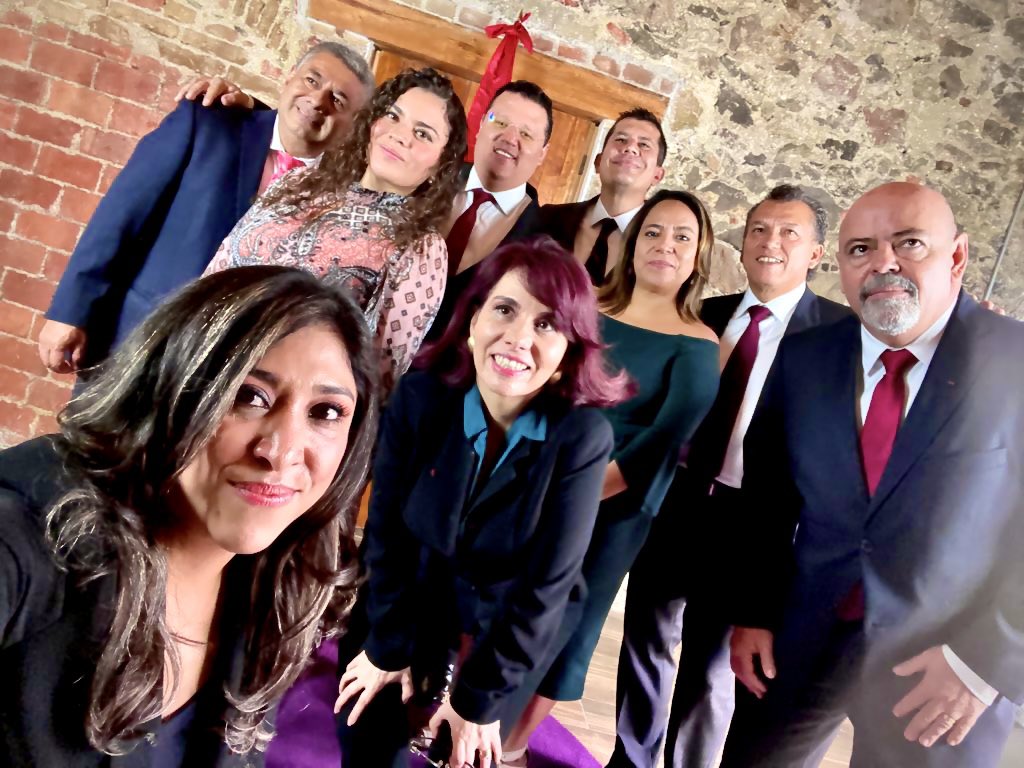 Haciendo realidad la inclusión y la perspectiva de género al lado de nuestra presidenta <a href="/NormaPimentelMx/">Dra. Norma Pimentel</a> y de mis colegas barristas.

Bienvenida a <a href="/Rosy_Rascon/">Rosy</a>

#GRACIAS 🙏🏻

#OrgulloBMA😎
#CapítuloPuebla🇲🇽
#CulturaDeLaLegalidad⚖️

<a href="/BMA_Abogados/">Barra Mexicana, Colegio de Abogados A.C.</a> @Capítulo Puebla