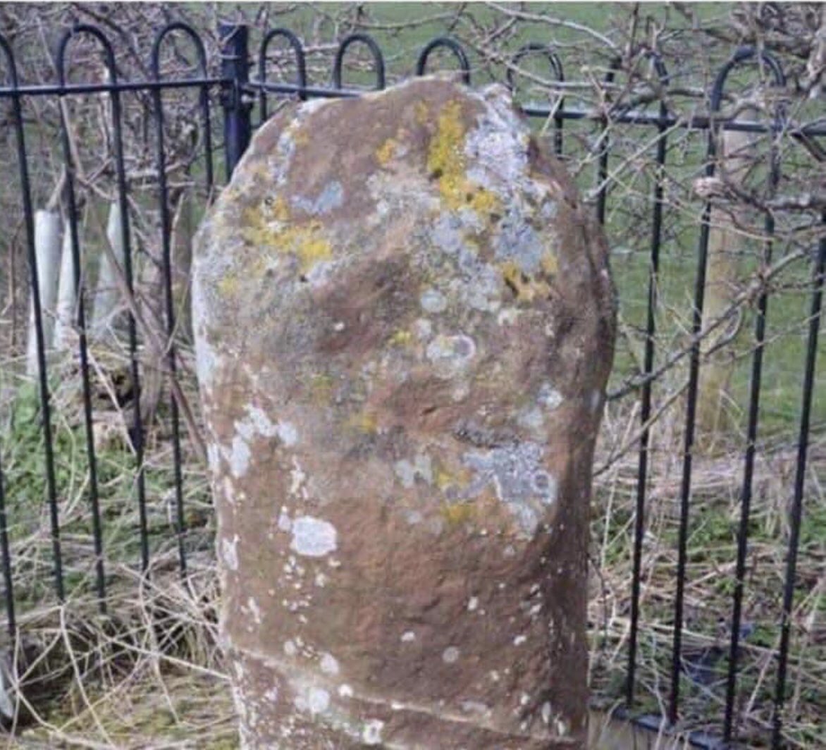daveguitarjones's tweet image. Breaking News:-

Historians have discovered the grave of what they believe to be the UK’s oldest ever living man in Yorkshire.

He was 193 and his name was Miles from London.