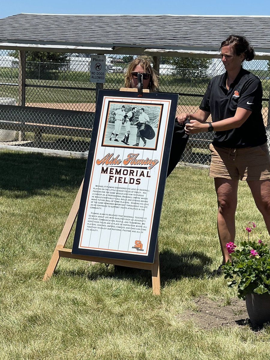 ColeGacke11's tweet photo. thank you to the city of sibley for tributing my Bumpa today. I am super grateful I had such an amazing man in my life to look up to https://t.co/xpuWtiYojq