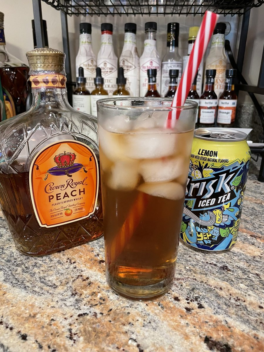 BillSchick's tweet image. Try not to be jealous of the perfect summer drink. @CrownRoyal #icedtea #summertime #whiskey