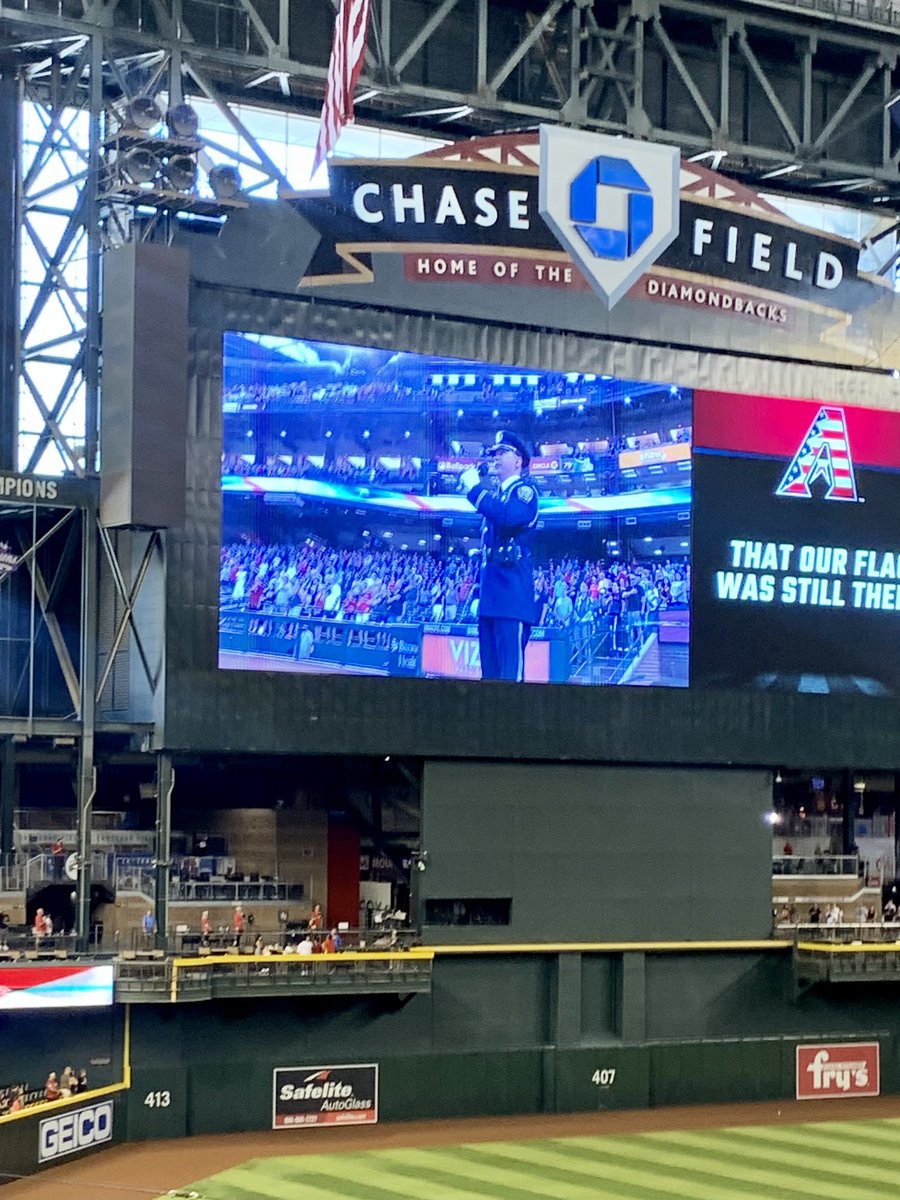 Chief_Duggan's tweet photo. Chandler Police Officer Tyler Service proudly sang the National Anthem at this afternoon’s Diamondbacks game @ChandlerPolice @cityofchandler @Dbacks https://t.co/9rQrfZl02k