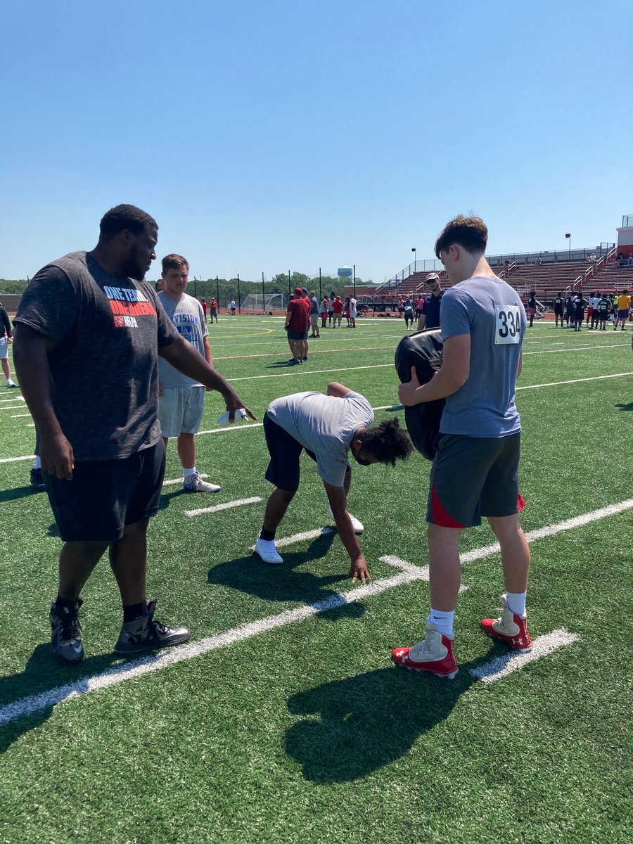 coachkou's tweet photo. Devlin Camp  
June 19th!
7 days away
🏈#1 line camp in the Notheast🏈
Top college coaches:
Sign up today!
https://t.co/oGNYk2EFvH
@BigTill66 @brianjhughes_  @LIBLITZ https://t.co/8RJY2Roqzo