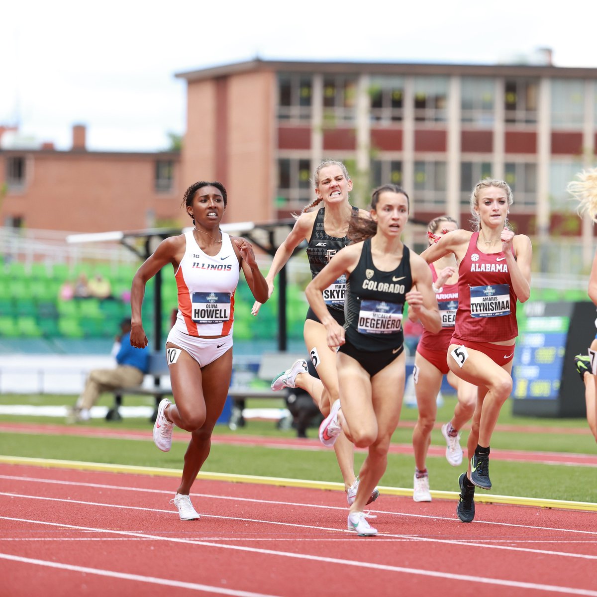 IlliniTrackXC's tweet photo. 𝐍𝐂𝐀𝐀 𝐂𝐇𝐀𝐌𝐏𝐈𝐎𝐍𝐒𝐇𝐈𝐏𝐒 | Women's 1500 m Final

@oliviahowell117 finishes 🔟th in the NCAA with a 4:15.56 to earn Second Team All-American honors🔶🔷

#JointheFight | #Illini https://t.co/BTsXEnTsRs