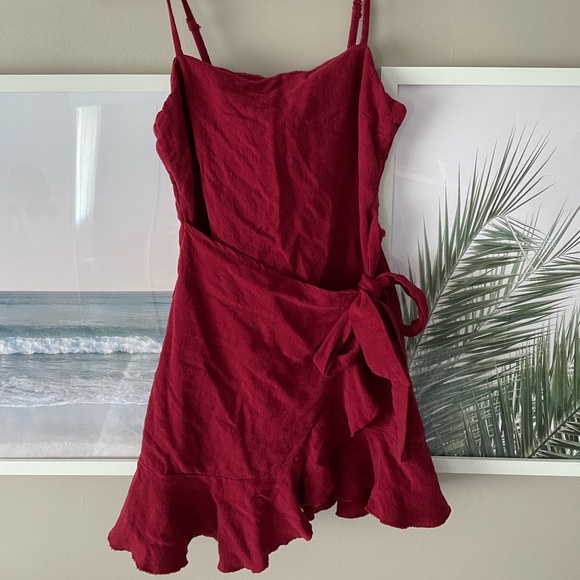 lette_76's tweet image. So good I had to share! Check out all the items I'm loving on @Poshmarkapp #poshmark #fashion #style #shopmycloset #fendi #princesspolly #lulus: posh.mk/PPbCCgGv2gb