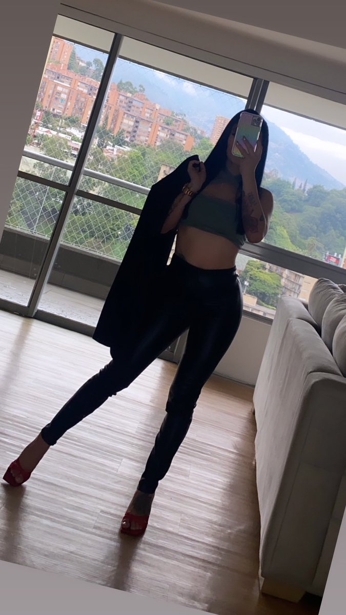 bysaritac's tweet photo. Vamos ?? 🤍

https://t.co/K6e6xWt9Fa

#weekend #satueday #girls #latinastyle #thewebcam #onlyfanschicas https://t.co/edDcfdXmaE