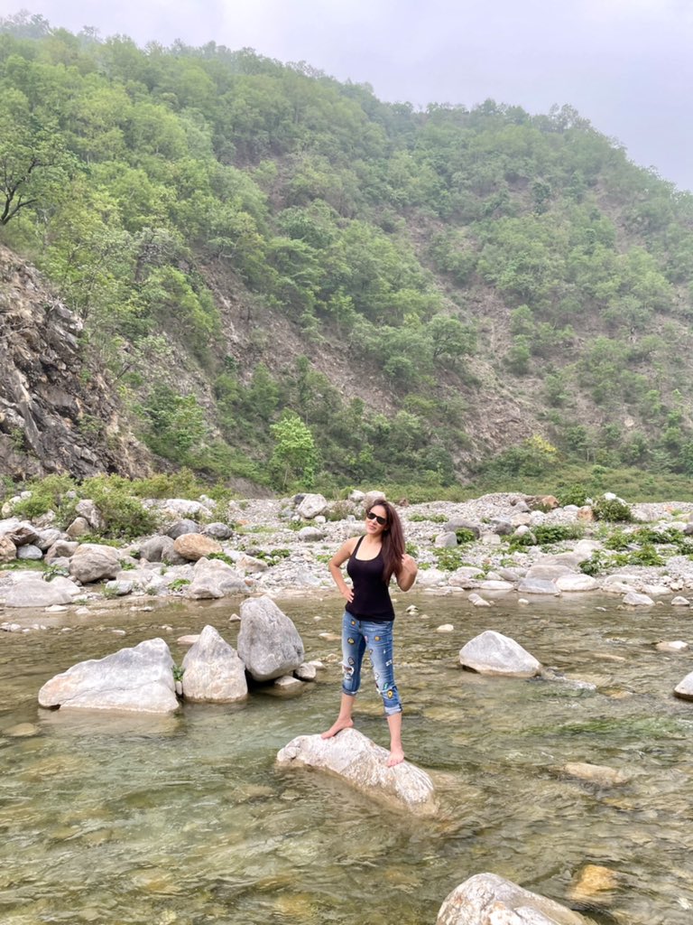 khandurishweta's tweet photo. Love like a river it will cut a new path whenever it meets an obstacle.
.
.
.
#freesprit #life #romancinglife #river #withnature #hometown #happyme #waterbaby #pahadigirl #adventuretravel #flowlikeriver #lovelikeriver #shwetaains #blessedwiththebest #dehradun #cityoflove https://t.co/vz6aC0Hxil