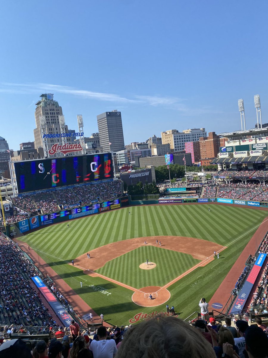 ESharkis's tweet photo. Felt great to be back @Indians https://t.co/3dNnjSsJw3