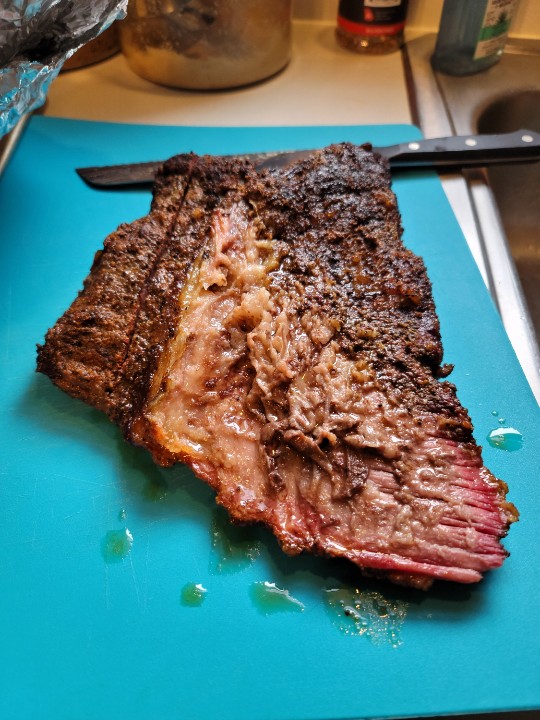 xJawlz's tweet photo. First attempt. Brisket came out very well seasoned with lots of flavor. Probably a touch dryer than I'd hoped but still quite good. #bbq #recteq #recteq700 #recteqlifestyle https://t.co/okjSE8QfuX