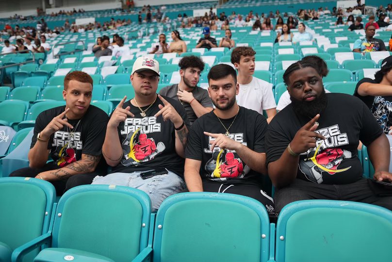 FaZe Clan tweet media