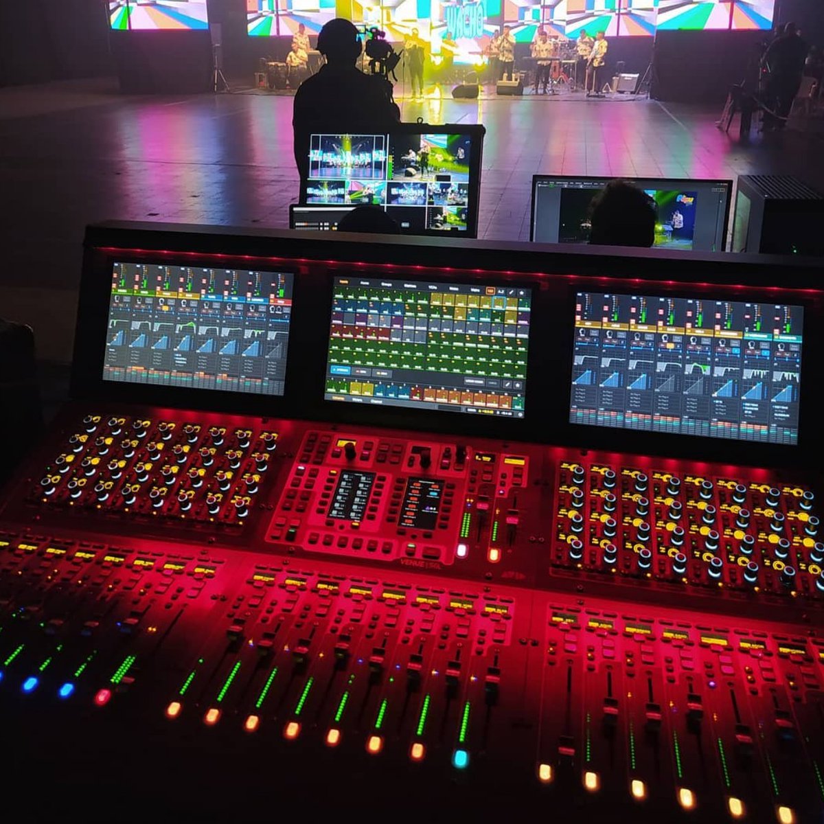 AvidLiveSound's tweet photo. 📷 https://t.co/vYmOBUxbJ3
▶️ https://t.co/hElVavmyPd
#music #livesound #avids6l #venue #s6l #avid #iamavid https://t.co/ZtvoHo8eHH