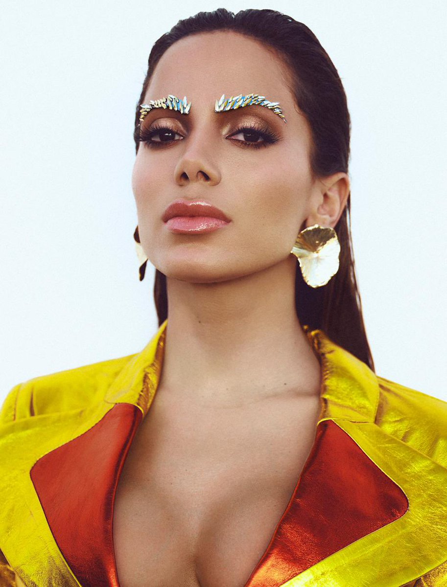 GOAL 6k tweets
Hey ,@OnAirRomeo ,@JayMacRadio and @t_brat . We'd love to enjoy the night listening to Anitta's "Girl From Rio" on #MostRequestedLive . Could you please play it for us? https://t.co/LgcrwX5CJk