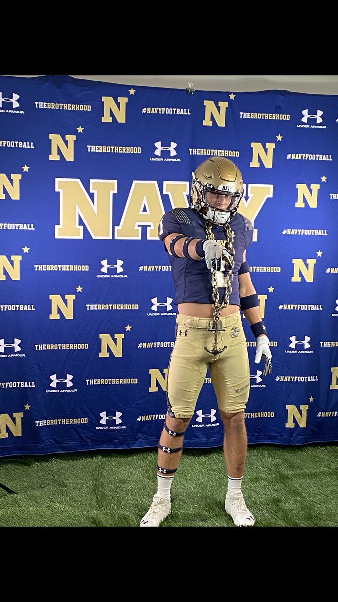 Thank you to ⁦@CoachConiglio51⁩ ⁦@GreenRB21⁩ and the entire ⁦@NavyFB⁩ staff for having me on my first unofficial visit and showing me a good time! Looking forward to our future! ⚓️💙💛