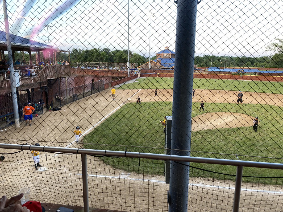 Christopher Burrows (@cburrows22) on Twitter photo Nice evening for a little league baseball game. Thanks to coach Slack and coach Taylor for scheduling the Flash stadium under the lights. Added bonus I saw my good friends Mr. <a href="/wbhsathletics/">Western Brown HS</a> <a href="/LillyCook6/">Lilly Cook</a> Nice evening for a little league baseball game. Thanks to coach Slack and coach Taylor for scheduling the Flash stadium under the lights. Added bonus I saw my good friends Mr. <a href="/wbhsathletics/">Western Brown HS</a> <a href="/LillyCook6/">Lilly Cook</a>