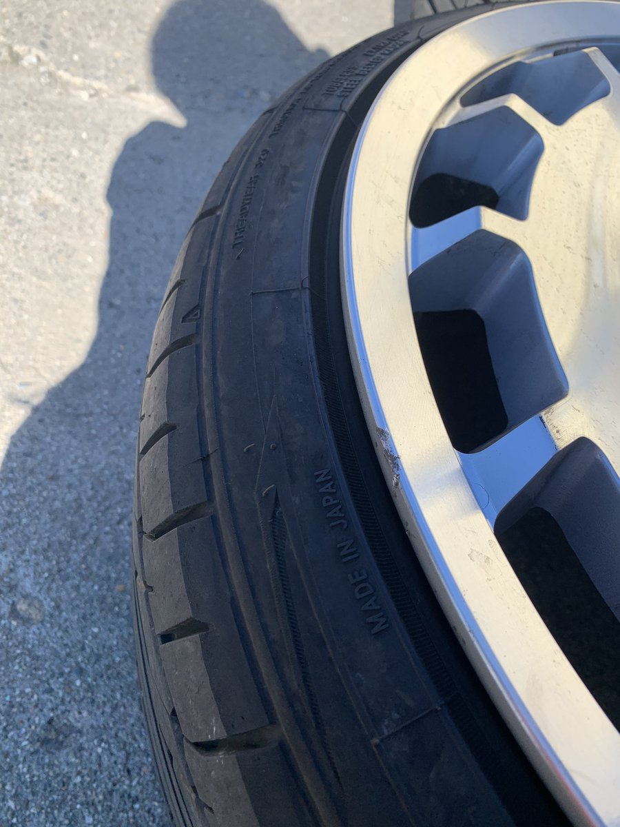 ট ইট র 𝑹𝐲𝐨𝐛𝐮 Rotiform Ccv 購入予定の方が買わなくてなったので また 出します 19インチ 35前後通しです 235 35 Nittoタイヤです 一本パンクしてます シルバーのホイールキャップもおつけします お値段など 写真はdmなどで送り ট ইট র 𝑹𝐲𝐨𝐛𝐮 Rotiform Ccv 購入予定の方が買わなくてなったので また 出します 19インチ 35前後通しです 235 35 Nittoタイヤです 一本パンクしてます シルバーのホイールキャップもおつけします お値段など 写真はdmなどで送り