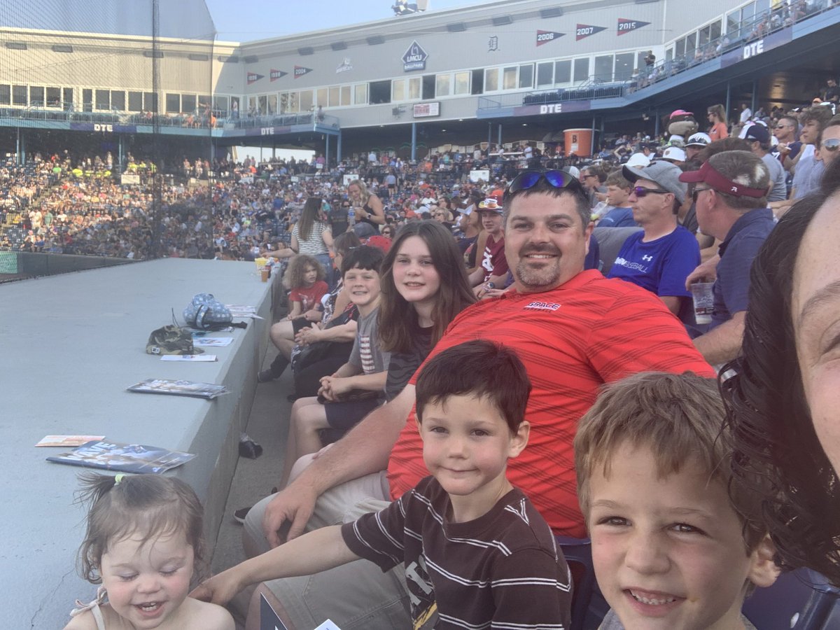 themainevent86's tweet photo. @wmwhitecaps  Crash to section 122 row 4??? https://t.co/rFxjkqHGd4