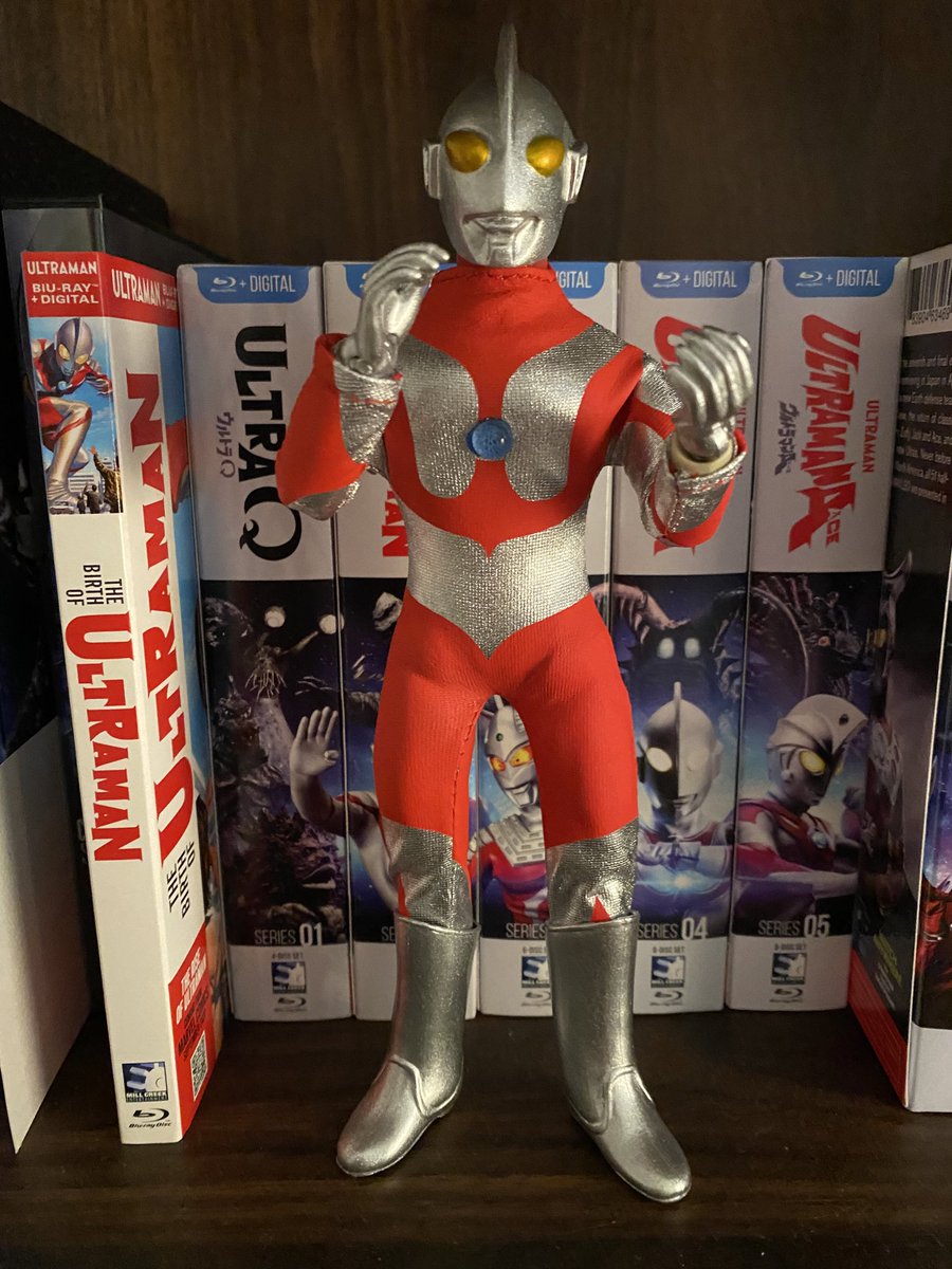 TheMonsterIsla1's tweet photo. OOC (out of character): I got lucky and found this strangely hard-to-find figure today at a #Walmart I had t been to in months. I shouldnโt have bought it, but I did.
#ultraman #mego #actionfugure #tsuburayaproductions #monsterislandfilmvault #jimmyfromnasalives https://t.co/10vUmd1KhD