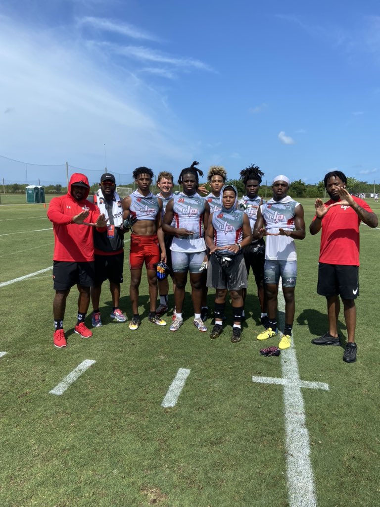 Fun times with the boys!!! <a href="/trenttownsend15/">Trent Townsend</a> <a href="/LFitzpatrick352/">3three</a> @st8upfam <a href="/ArrieonHigh/">Ar7</a> <a href="/jadendyerr4/">Jaden</a> <a href="/JukeNJive65/">Price Harris</a>