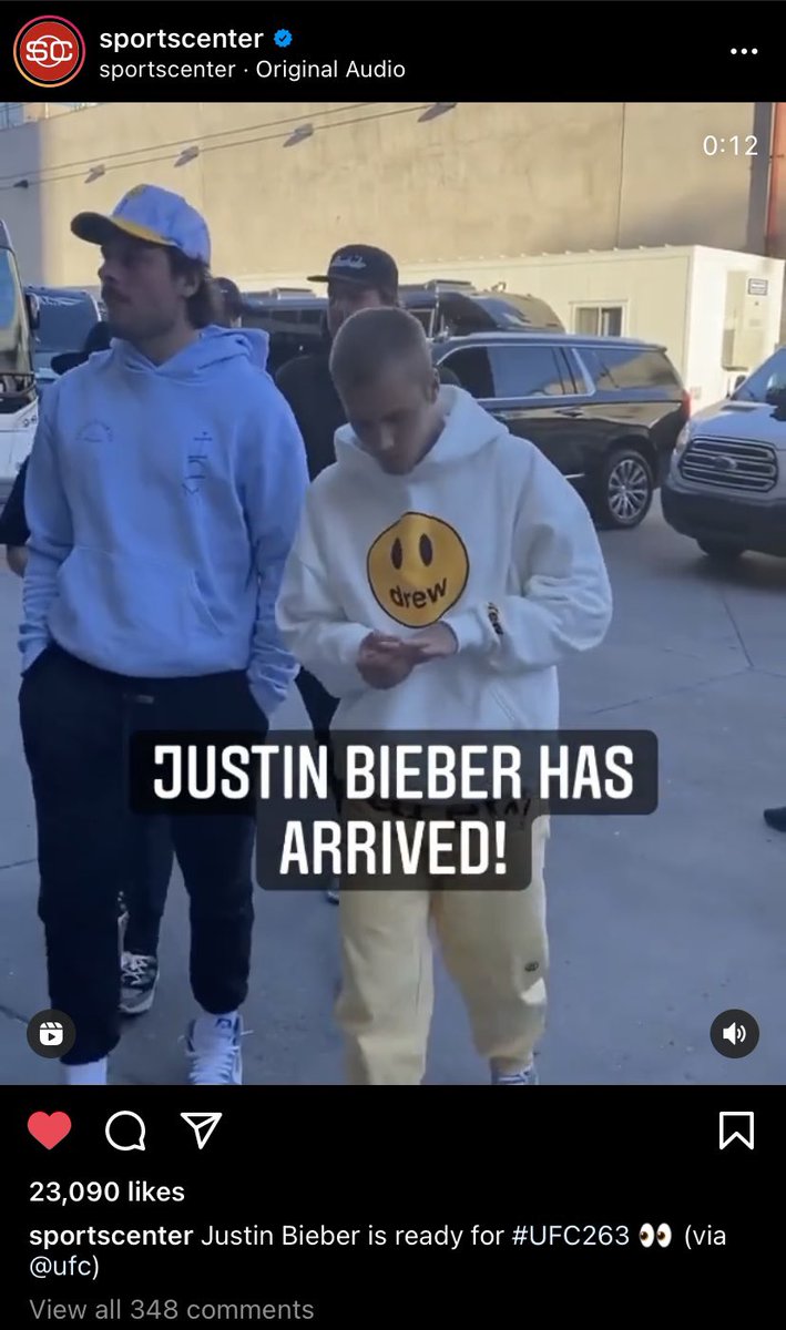 TOSportsAdam's tweet photo. When Auston Matthews walks in with Justin Bieber and SportsCenter doesn’t even mention the actual athlete https://t.co/SfwO87wfqC