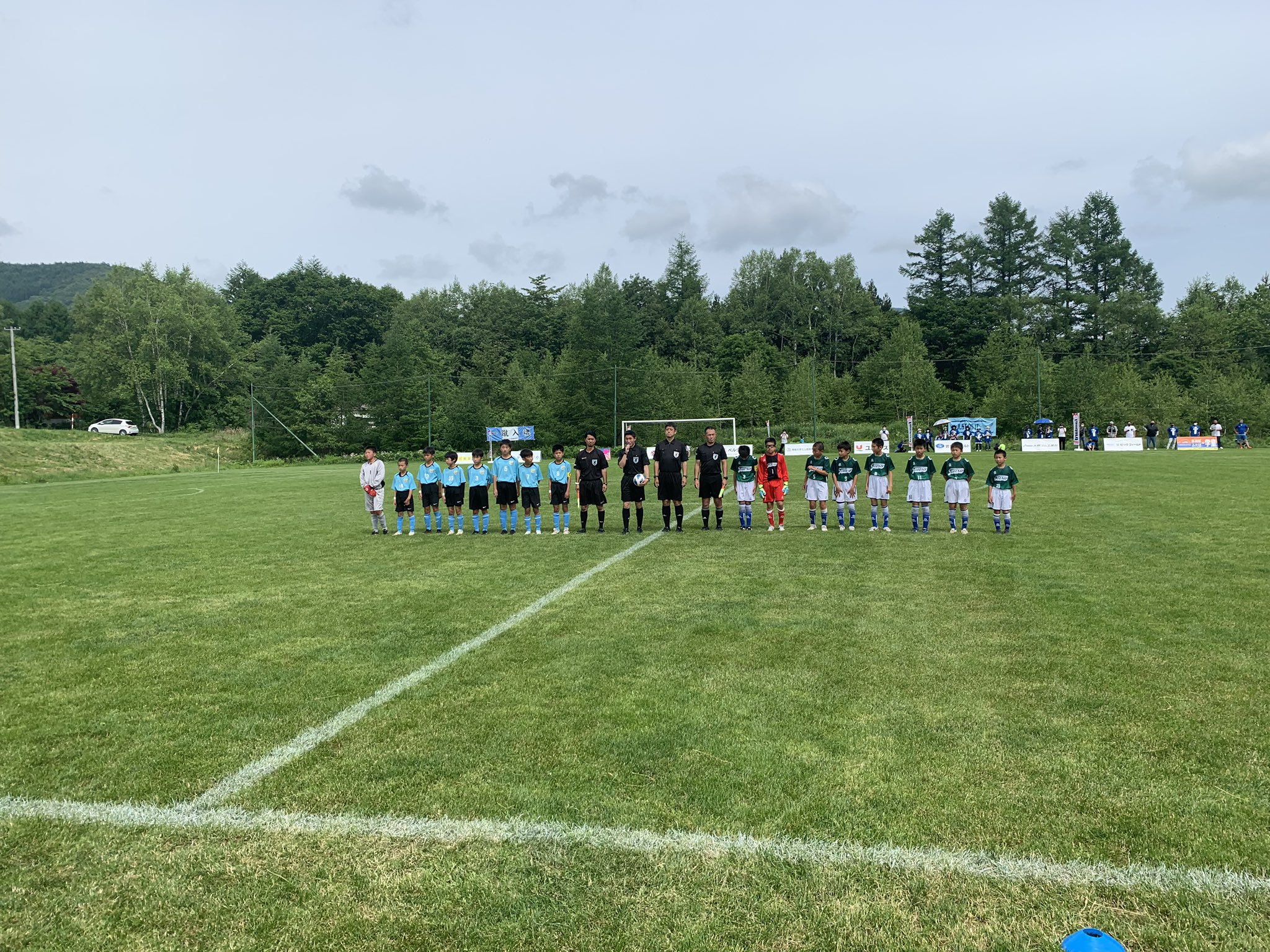 تويتر 岩手県サッカー協会 公式 على تويتر スタンダードカップ 第48回岩手県サッカースポーツ少年団大会 決勝トーナメント 始まっております 安比高原スポーツパーク内の各グラウンドにて熱戦が繰り広げられています T Co Gxwel3ve9p