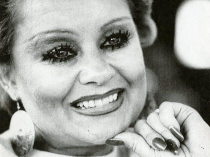 Jessica Chastain's shocking transformation into Tammy Faye Bakker