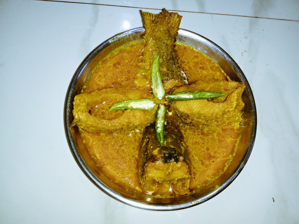 GShubhashinee's tweet photo. ରବିବାରିଆ ମାଛ ଝୋଳ 🐟🐟😋😋😋
#Fish_Curry #Odia_Food https://t.co/L9GUMtj7FM