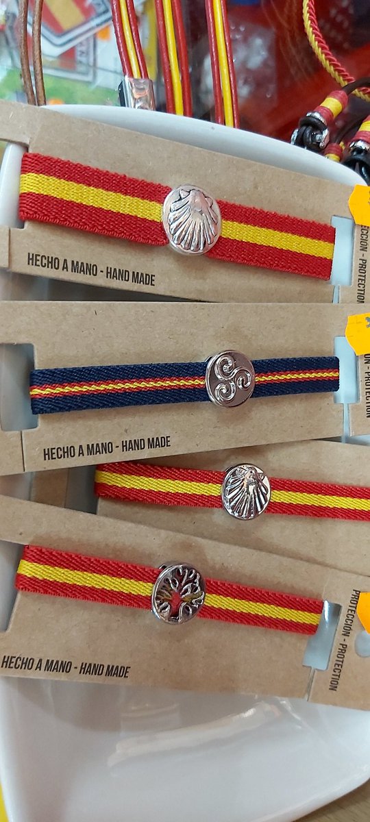 BazarElChollo's tweet photo. Solo para #GenteSinComplejos...

#Colon #13JIndultosNO #EspañaNoSeRompe https://t.co/tfwuWhkYTp