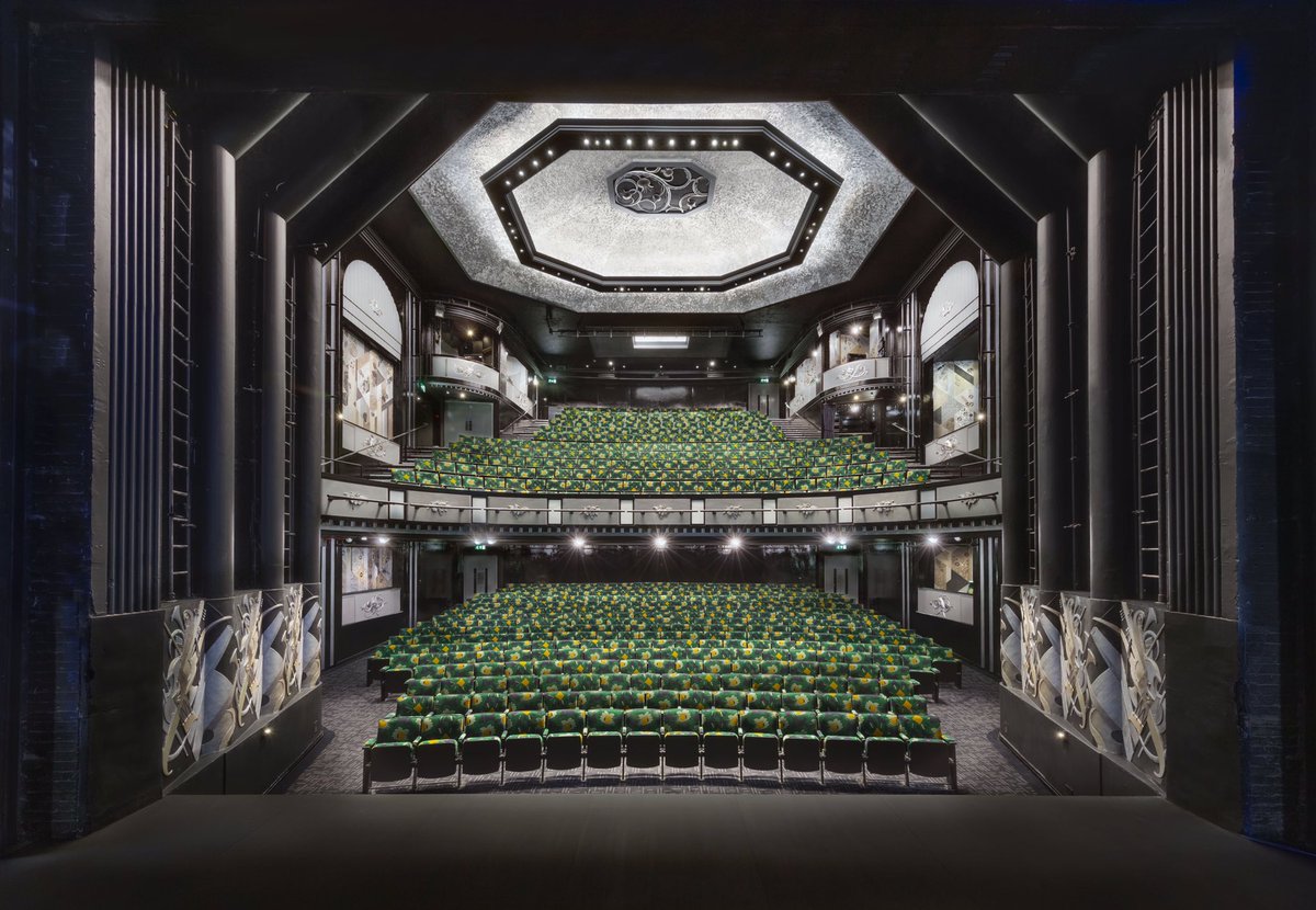 TrafTheatre's tweet image. We are delighted to unveil the first glimpse of our beautifully renovated Art Deco theatre! 🎭The result of a major multi-million pound restoration project reinstating the theatre back to its original heritage 1930’s design. Full story here:
trafalgarentertainment.com/2021/06/13/fir…