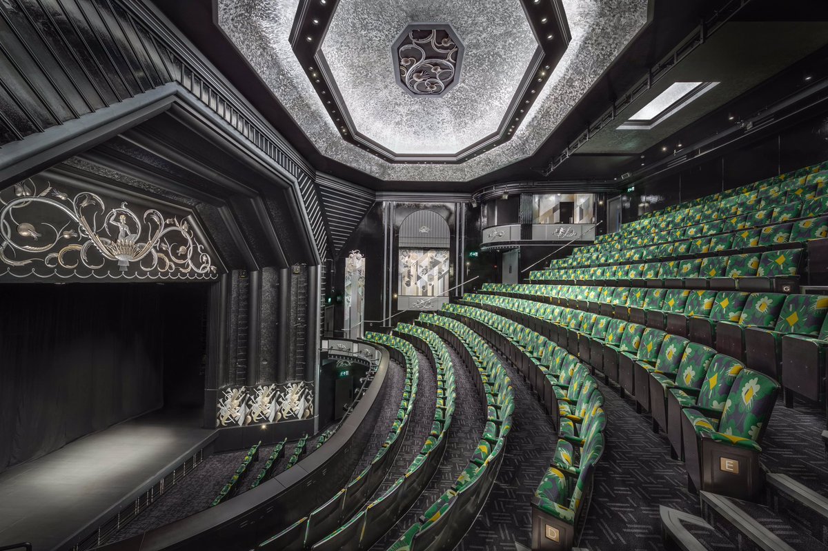 TrafTheatre's tweet image. We are delighted to unveil the first glimpse of our beautifully renovated Art Deco theatre! 🎭The result of a major multi-million pound restoration project reinstating the theatre back to its original heritage 1930’s design. Full story here:
trafalgarentertainment.com/2021/06/13/fir…