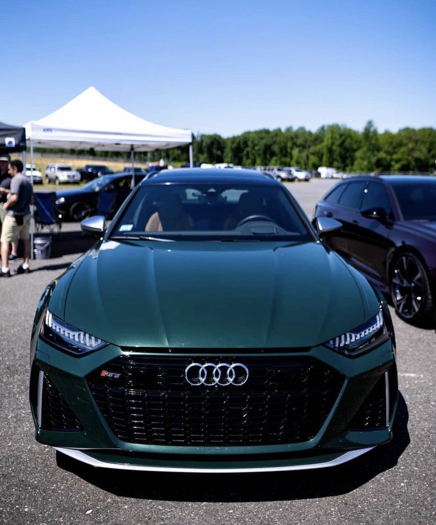 FastCarsWorld's tweet photo. Audi RS6 ✨ https://t.co/xAD6Qovz8N
