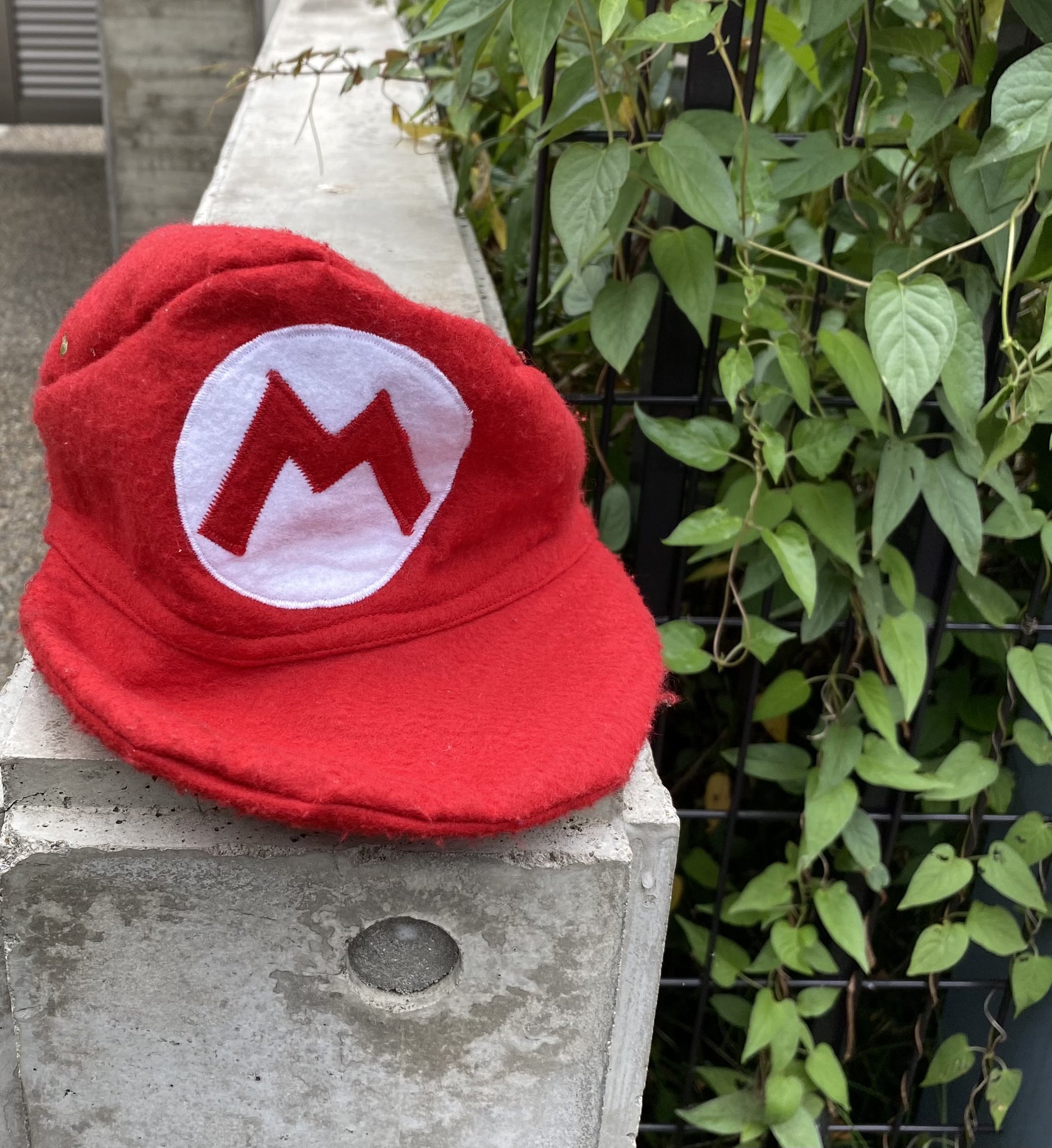 ちまき まりお 帽子忘れてるよ スーパーマリオ マリオの忘れもの 帽子ないとただのおじさん マリオの帽子 T Co O7l2rfwmoe Twitter