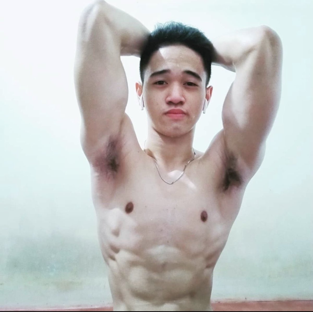 Alt2384's tweet image. Sino po nakakakilala sa kanya 😊😊