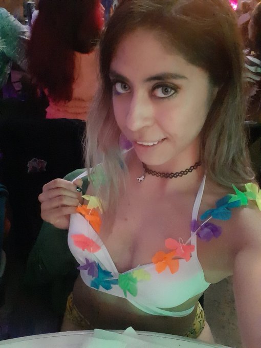 De loquilla aqui nom&aacute;s 😎 @Ytu_te_Atreves https://t.co/UsbXHeUhn1<a class="tags" target="_blank" title="On Twitter" href="/?out=eyJ0eXAiOiJKV1QiLCJhbGciOiJIUzUxMiJ9.eyJpYXQiOjE3MjE1NDk4NjEsImlzcyI6InR3cG9ybnN0YXJzLmNvbSIsIm5iZiI6MTcyMTU0OTg2MSwiZXhwIjoxNzUzMDg1ODYxLCJyZWRpcmVjdF91cmwiOiJodHRwczovL3R3aXR0ZXIuY29tL1l0dV90ZV9BdHJldmVzIn0.-Y4J5RihwNmn_yBhgGZiCg4YULPDJdgWtSmTKU1WOpyhDlelCQV49BUbFq02rwqqha0cSp6hlBsI5HJ3MbGD1w">@Ytu_te_Atreves</a>