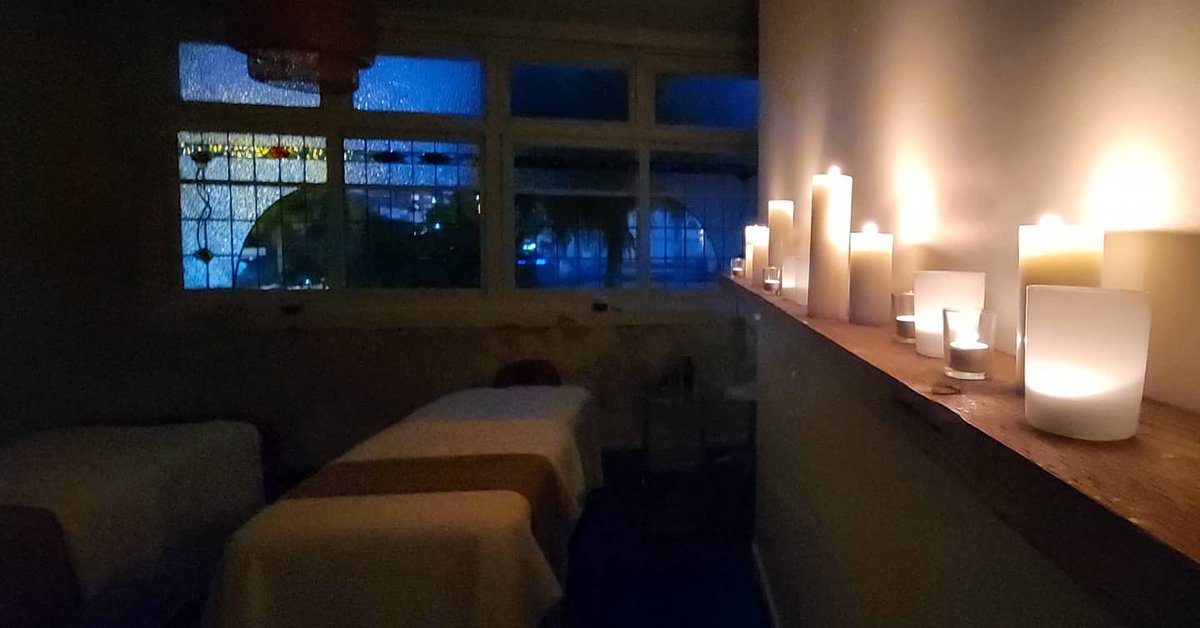 Thank you so much to my love for booking us the perfect couple's #massage, body scrub, facial and in-studio dinner at #BeautyandBalance to keep the long weekend going.