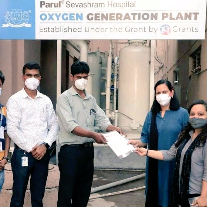 amitbarve's tweet photo. Parul Sevashram Hospital has always strived to provide its patients with a holistic treatment and care. I am confident that through this new Oxygen Generation Plant with a 500 litre per minute capacity. @ParulUniversity https://t.co/YAoF5osV6l