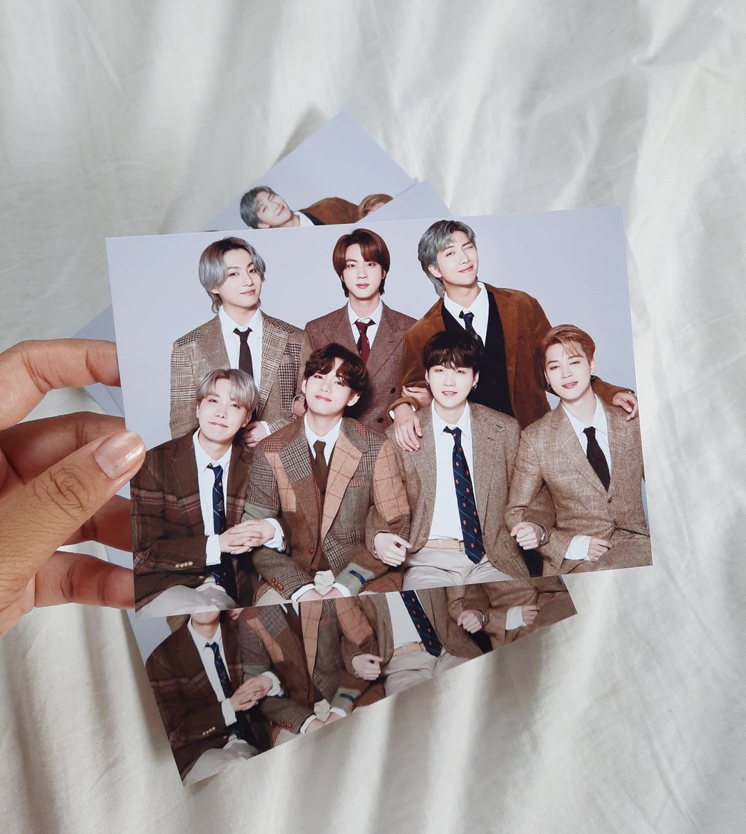 shopchiworld's tweet photo. In celebration of BTS' 8th Anniversary, Chi World will be giving FREE 5R Postcard print for every shopee order!

1 order = 1 postcard

This will be given to the first 20 confirmed shopee orders from today at 2:30pm onwards! 

Order any item from our shopee store today! 😊 https://t.co/ZzfGSphN2x