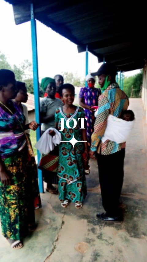 The one who use to abuse her wife now have changed the mindset <a href="/rwamrec/">RWAMREC</a> He brake the cultural barriers of patriarchal to share equolly the family responsibility during the JOT in Nyamiyaga sector by GEWEP III <a href="/carerwanda/">CARE Rwanda</a> <a href="/aeerwanda/">AEE RWANDA</a> <a href="/RwandaGender/">Ministry of Gender & Family Promotion | Rwanda</a> <a href="/Kamonyi/">Kamonyi District</a> <a href="/NyamiyagaK/">Nyamiyaga sector /Kamonyi</a>