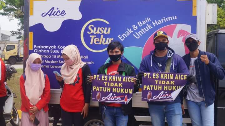 VickyIbrahim19's tweet photo. #BoikotProdukAice
#BoikotProdukAice
#BoikotProdukAice
Manis es_mu tidak semanis nasib buruhnya yg di phk sepihak dan Di Perlakukan Tidak Manusiawi karna menuntut keadilan''. https://t.co/fdTnQpNBEN https://t.co/1Fm3Zq0X9q https://t.co/WNa5YfFj7v