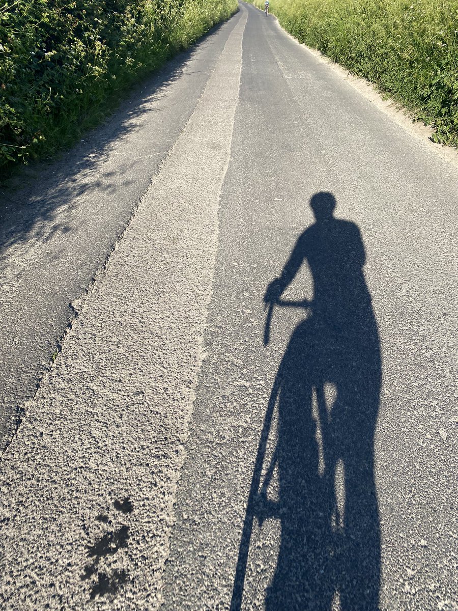 StructEngineer_'s tweet image. #pilgrimsway this morning … 🚴 💨 
#cantstopsmiling ☀️ what a day 😃