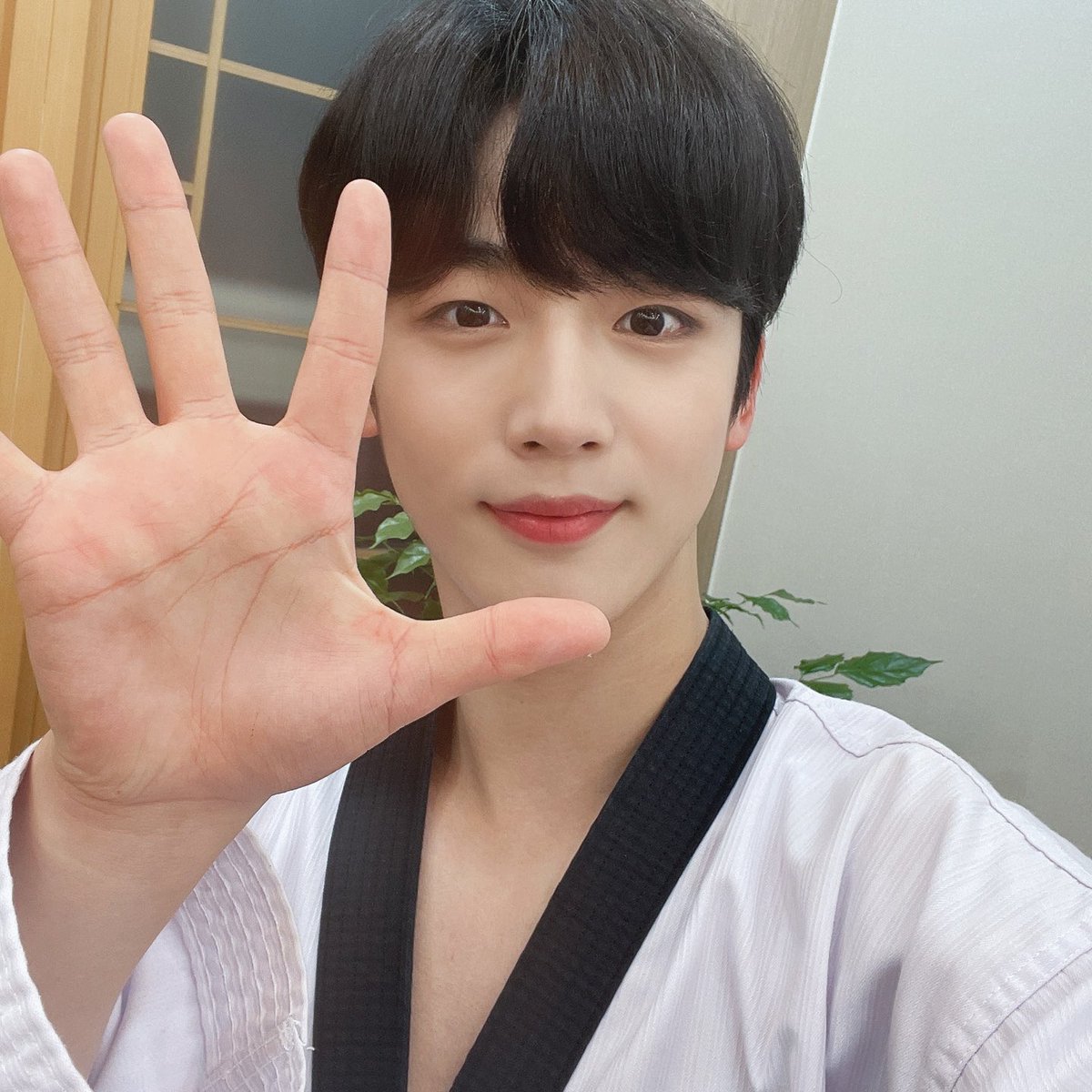 위아이(WEi)_OFFICIAL tweet media