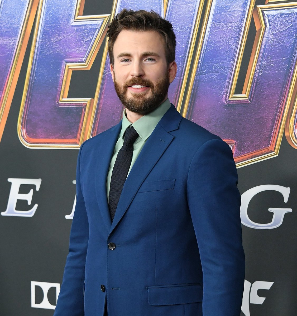 MarvelStory_'s tweet photo. Joyeux anniversaire à Chris Evans alias Steve Rogers/Captain America qui fête ses 40 ans aujourd'hui !

Pour rappel, l'acteur n'en aurait pas fini avec le MCU puisque Deadline avait annoncé qu'il reviendrait dans un projet encore inconnu. https://t.co/VtFO4shq9Q