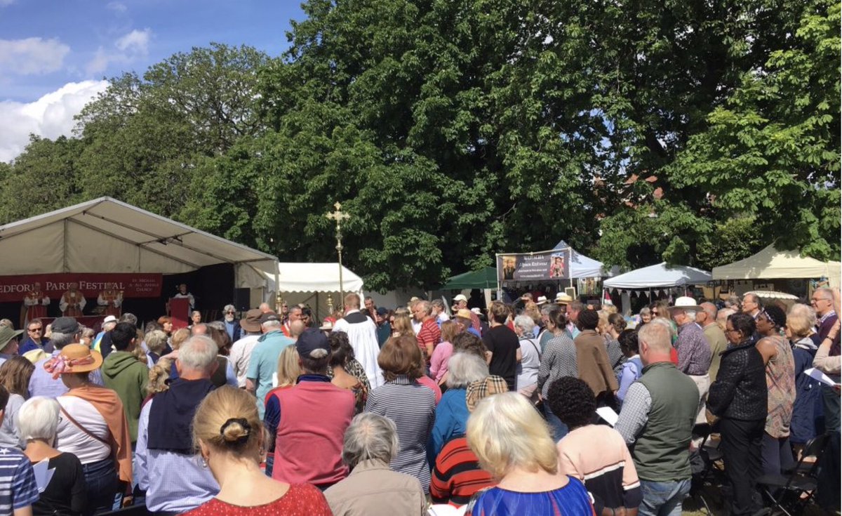 BedfordParkFest's tweet photo. Today @StMichaelsW4 should have been holding its Mass on the Green @churchofengland. To remind us what we’re missing (and saving!), and to help our charities @TheUpperRoom @WaterHarvest @WestLondonWelcome @StMichaelsW4, ‘Please Give for Green Days’ here: https://t.co/yeRTzj8opF https://t.co/Zbq4GGF52f