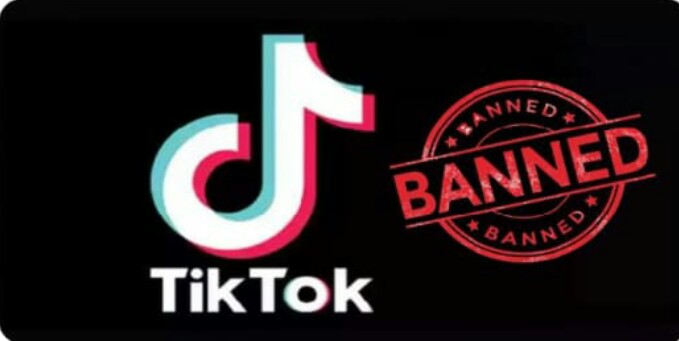 JamKhal91931872's tweet photo. One of the negative effects of TikTok is however time overwhelming the app is. Users could pay hours scrolling through the “for you page”, forgetting concerning world.

We want to ban tiktok in Pakistan
#BanTiktokFromPakistan
@QaziArbabAhmed1
@PTAofficialpk https://t.co/Dj6Itbc5xY
