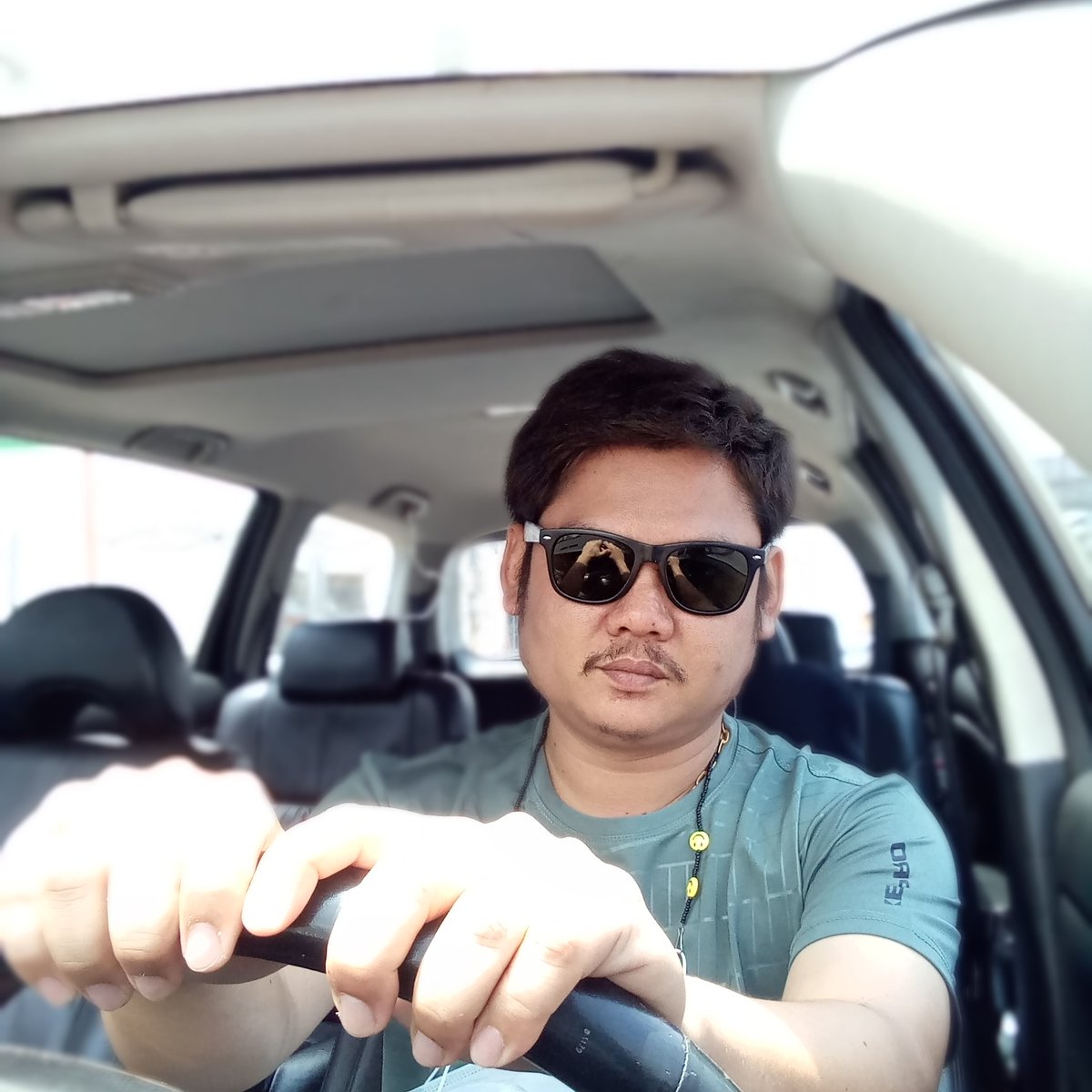 birdchav's tweet photo. #NewProfilePic https://t.co/nvLBtANn7X