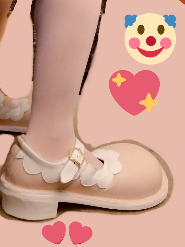 DesignClown's tweet photo. CLOWN SHOES CLOWN SHOES CLOWN SHOES!!!!!!! https://t.co/1bOXUpdgtc