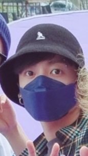 rizkaulp's tweet photo. ga suka cowo piercing🤮

jungkook😍 https://t.co/ys5qYIP3jw