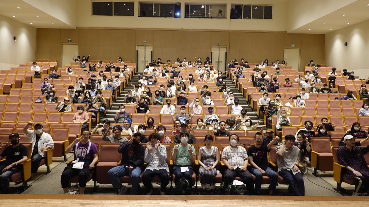 Tokyo48hfp's tweet photo. プレミア上映会が終了しました！
お越しいただいた皆さまありがとうございました！皆様のお陰で素敵な上映会になりました。28作品どれも面白かったですね！

受章発表は6/25です！ https://t.co/UfLlofhCeD